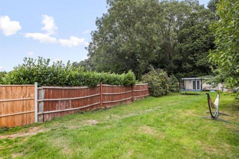 105 Birch Tree Avenue-17.jpg