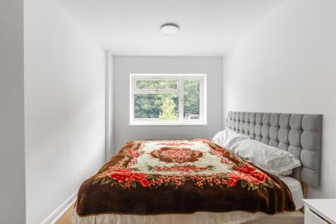 105 Birch Tree Avenue-4.jpg