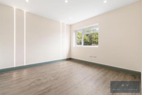 Croydon Road 76A MV-10.jpg