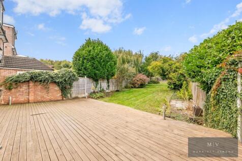 Rawlins Close 10 MV-6.jpg
