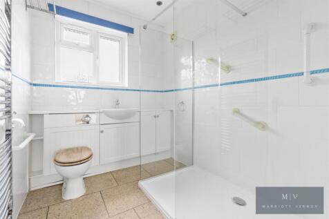 Rawlins Close 10 MV-13.jpg