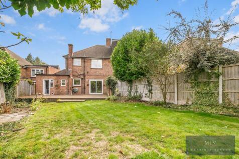 Rawlins Close 10 MV-8.jpg