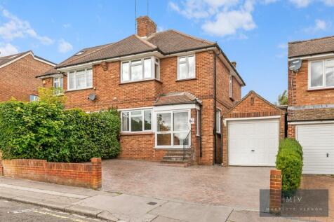 Rawlins Close 10 MV-14.jpg