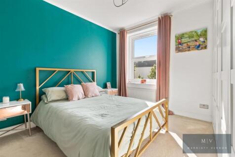 F2 20 Heathfield Road MV-10.jpg