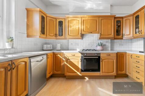 F2 20 Heathfield Road MV-3.jpg