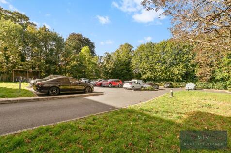 Flat 16, 28 Normanton Road MV-17.jpg