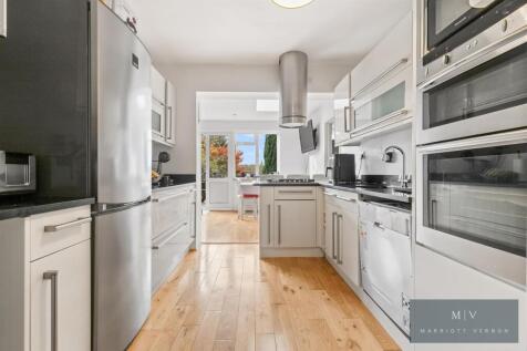 The Gallop 10 MV-13.jpg