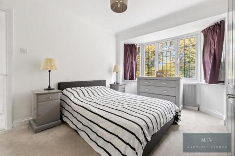 The Gallop 10 MV-7.jpg