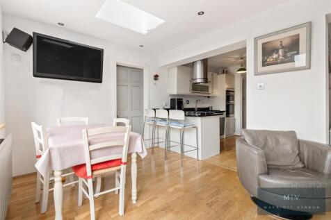 The Gallop 10 MV-16.jpg