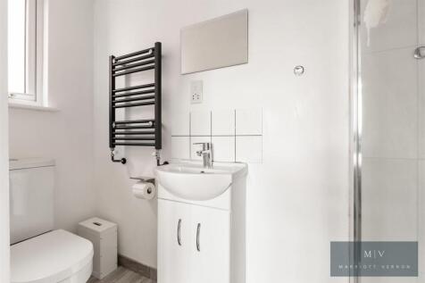 The Gallop 10 MV-4.jpg