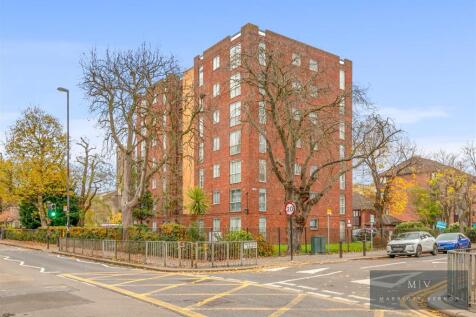 Lloyd House 14 MV-11.jpg