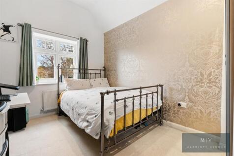 Flat 14, Eva Court MV-9.jpg