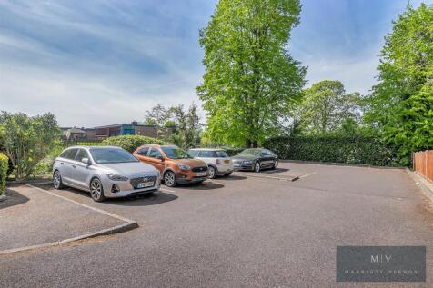 Eva Court 8 MV-15.jpg