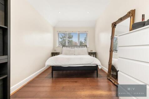 Queenhill Road 17 MV-9.jpg