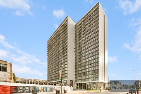 F 198 Leon House MV-23.jpg