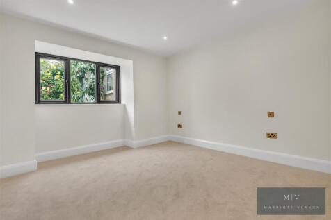 Croham Mount 16 MV-11.jpg