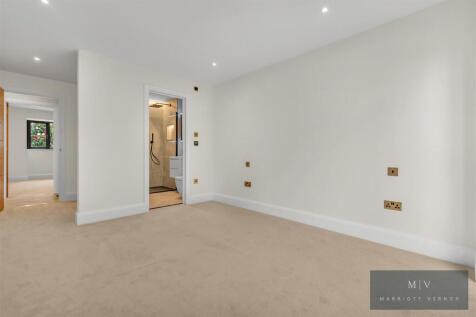 Croham Mount 16 MV-13.jpg