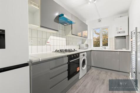 Camilla Court 17 MV-7.jpg