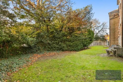 Camilla Court 17 MV-11.jpg