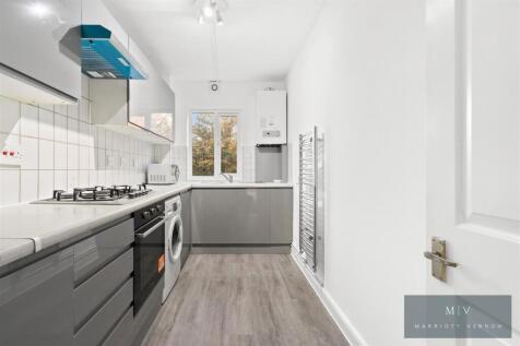 Camilla Court 17 MV-6.jpg