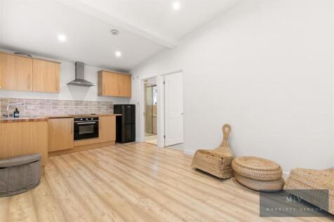 Farley Road 49 MV-19.jpg