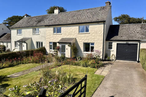Family Home With Far Reaching Views