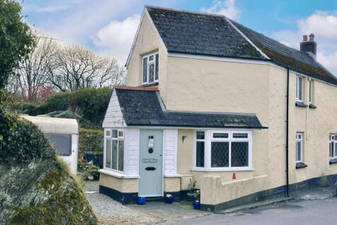 Delightful Cottage in Village setting