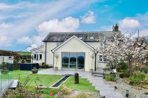 Beautiful Detached Cottage
