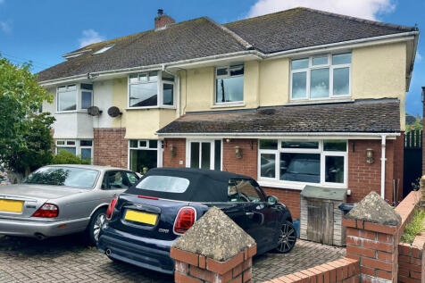 6 Bedroom Semi Detached for Sale