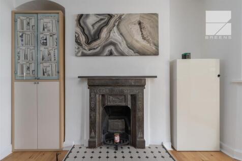32 Suffield Road_0030.jpg