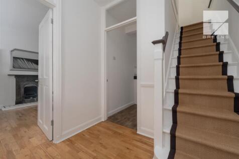 32 Suffield Road_0021.jpg
