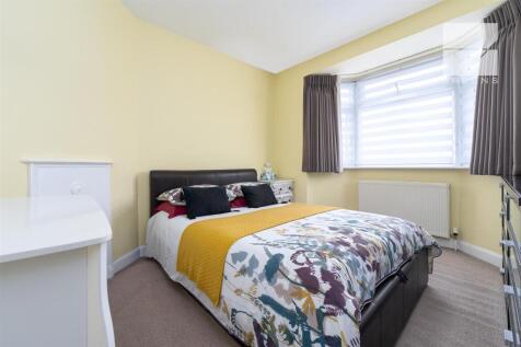 32 Suffield Road_0004.jpg