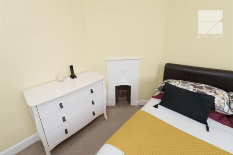 32 Suffield Road_0005.jpg