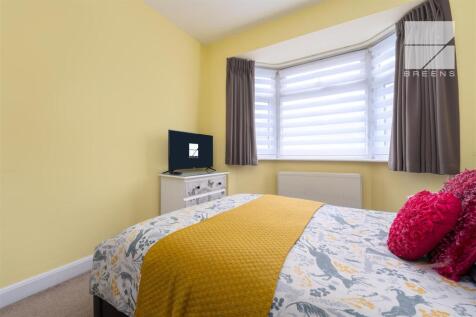 32 Suffield Road_0011.jpg