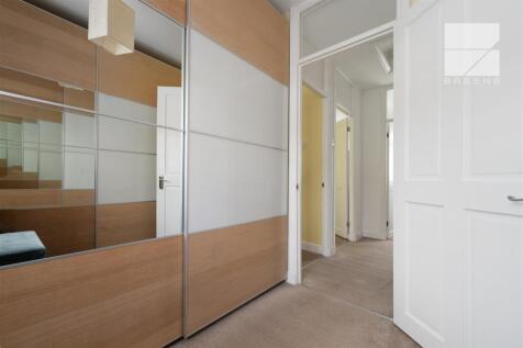 32 Suffield Road_0014.jpg