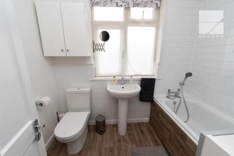 32 Suffield Road_0015.jpg