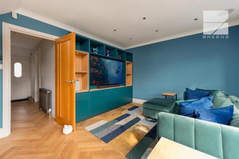 8 Belmont Close_0001.jpg