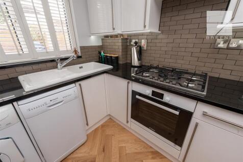 8 Belmont Close_0018.jpg