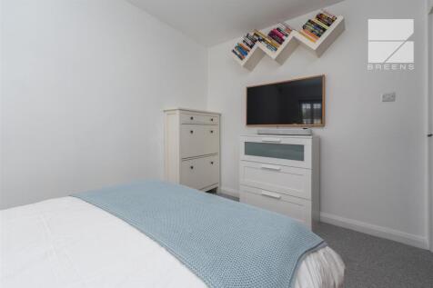 8 Belmont Close_0038.jpg