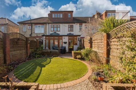 58 Cherrydown Avenue_0006.jpg