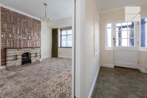 39 Beech Hall Crescent_0007.jpg