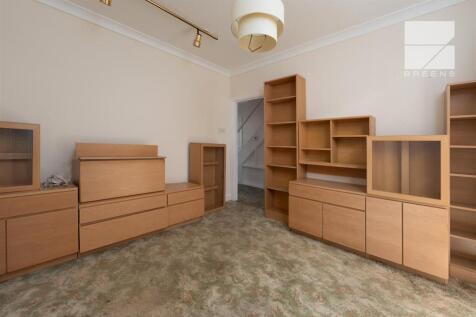 39 Beech Hall Crescent_0011.jpg