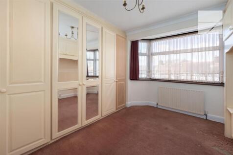 39 Beech Hall Crescent_0026.jpg