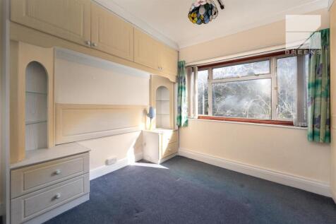 39 Beech Hall Crescent_0035.jpg