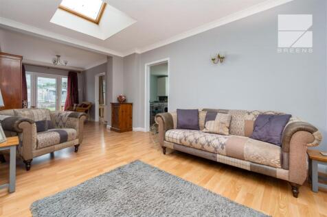 16 Drysdale Avenue_0017.jpg