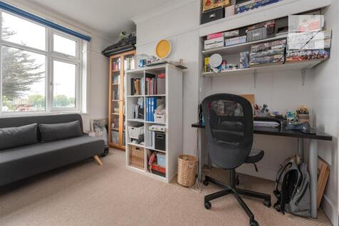 27 Wadham Avenue_0038.jpg