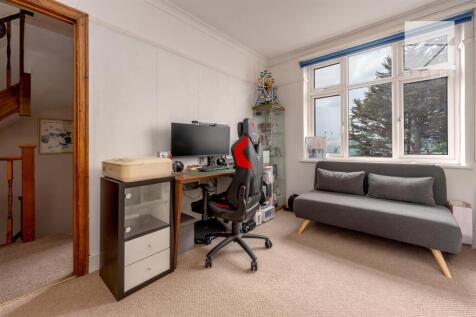 27 Wadham Avenue_0039.jpg