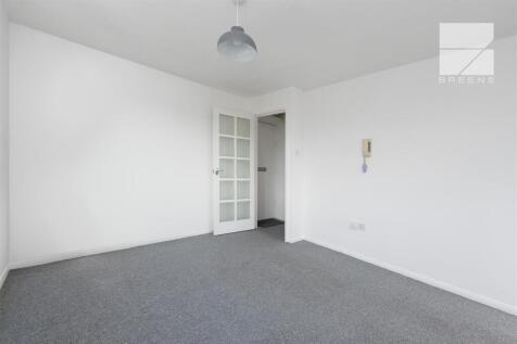 Flat 9, 116 Burnham Road_0002.jpg