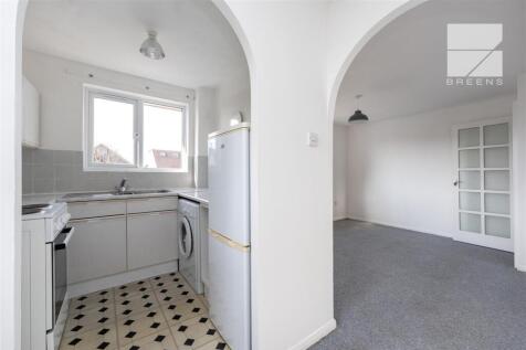 Flat 9, 116 Burnham Road_0005.jpg