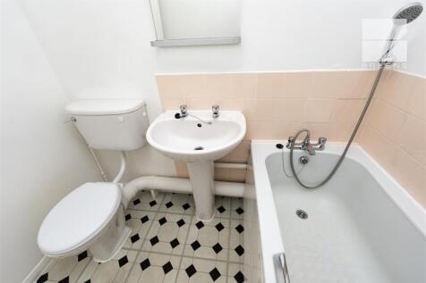 Flat 9, 116 Burnham Road_0015.jpg